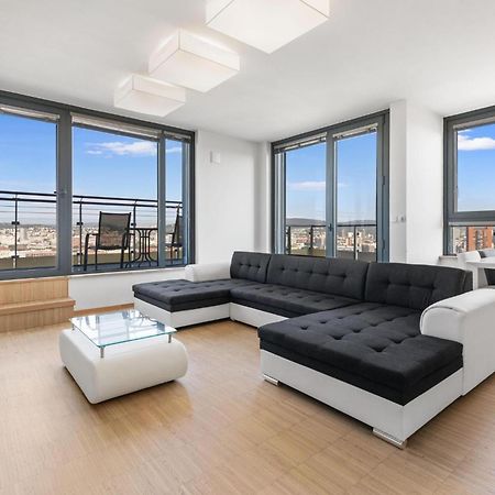 Sky Apartman In Bratislava - With 2 Parking Places Экстерьер фото