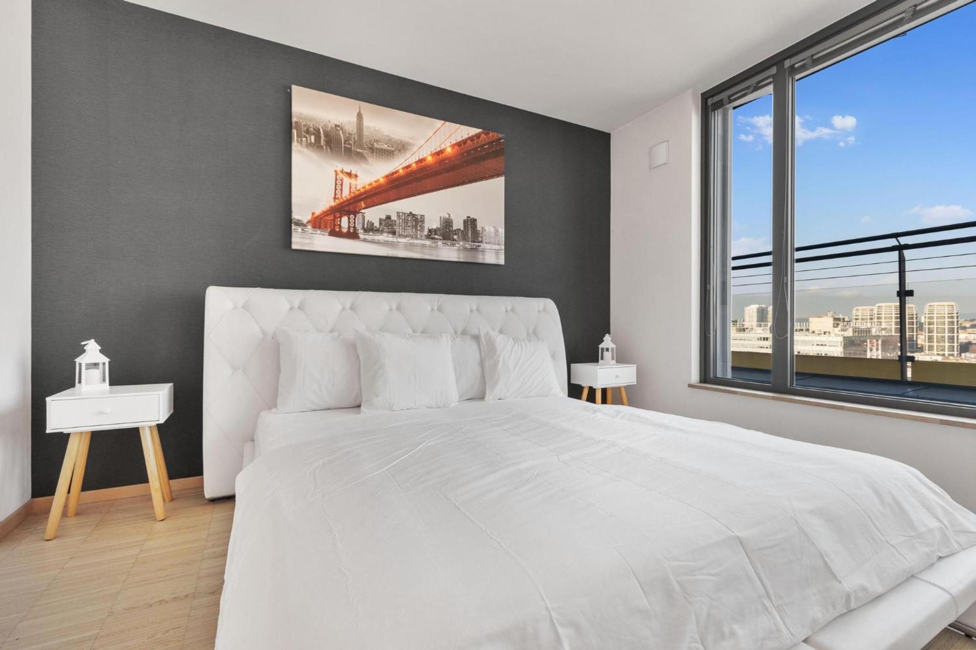 Sky Apartman In Bratislava - With 2 Parking Places Экстерьер фото