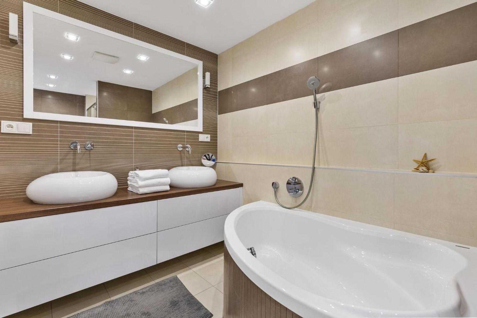 Sky Apartman In Bratislava - With 2 Parking Places Экстерьер фото